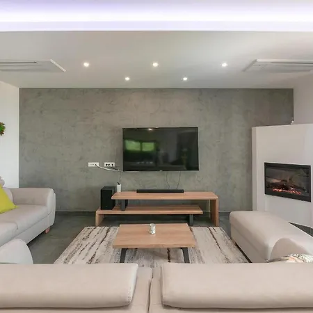Althea Holiday home *